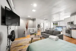 Spacious Loft | Near Gaslamp & Little Italy | DTSD - Image 3