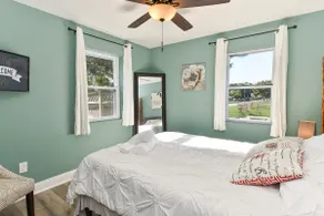 Culinary delight/Wi-Fi/Large Deck/Ample Parking - Image 5
