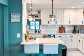 Culinary delight/Wi-Fi/Large Deck/Ample Parking - Image 3