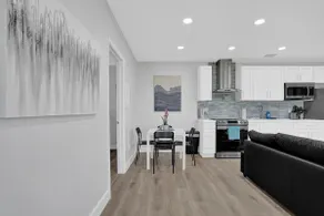 The Back Wave Luxury Home - Image 2