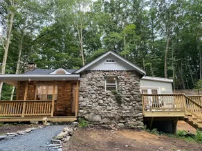 Charming Rustic Stone Cottage - Image 2