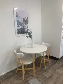 Cozy 1 bedroom apartment near Airport. - Image 3