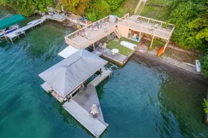Lake House - Roomy and relaxing 3 bedroom - Image 2