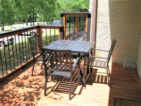 Cozy 2 Bedroom Condo, ready to make you SMILE! - Image 2