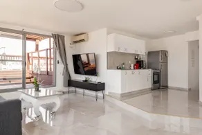 Luxury Penthouse Florentin Village -2BDR - Image 4