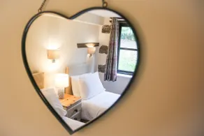 Kestrel Cottage at Lake Cottages at Cwm Chwefru - Image 3