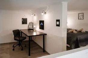 Free Parking - Secret Garden Apartment - Image 5