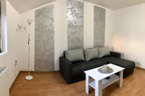 Lovely 1-bedroom condo with available parking - Image 2