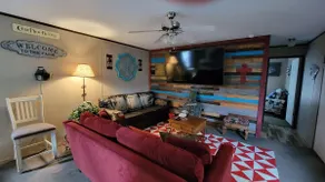 2 bed 2 Bath sits on 35 acres! Pet friendly! - Image 2