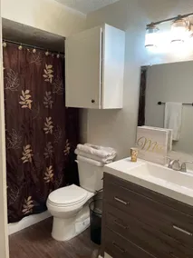 Charming 3 bedroom first floor apartment #6A - Image 5