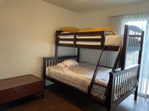 Charming 3 bedroom first floor apartment #6A - Image 3
