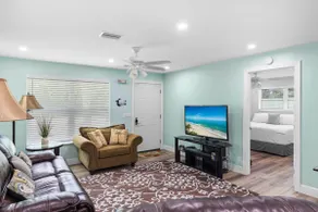 Cheerful 3-Bedroom Vacation Home with Free Parking - Image 3