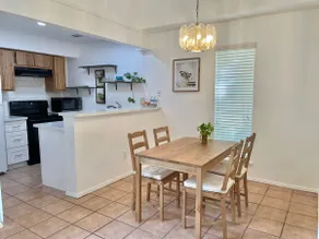 Cozy Convenient Townhome - Image 5