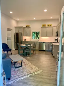 Adorable Richmond Beach 1-bedroom - Image 5