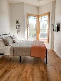 Main Street apt 2 blocks from Lake Superior! - Image 3