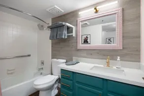 Stylish, Scottsdale Studio w/Resort Pool Pass!po - Image 3