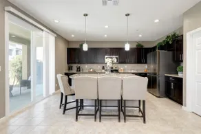 Spacious modern family home - Self check-in - Image 5