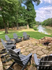 Paradise Lakeside Retreat 6 Rooms 8 Beds sleeps 16 - Image 2
