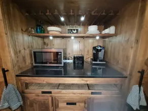 Exclusive 2 Bed-1Bath Rental In Charming Littleton - Image 2
