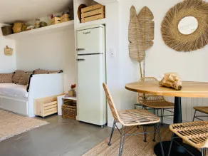 First row apartment, beach access from garden - Image 2
