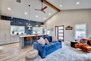 Pickleball court, casita, treetop deck on 8 acres - Image 2