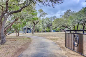 Pickleball court, casita, treetop deck on 8 acres - Image 3
