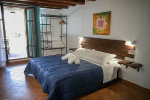 Two-room apartment with garden view cin:it082027C26lwqklij - Image 3