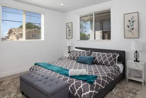 ★ DTLA'S CLOSE TO USC, PRIME 4B4B HOME★ - Image 3