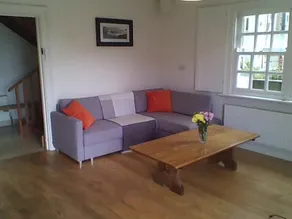 Lovely one bedroom apartment with cosy stove - Image 2