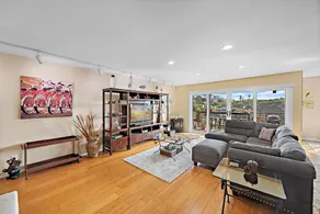 Amazing 2 bedroom condo steps to the beach - Image 2