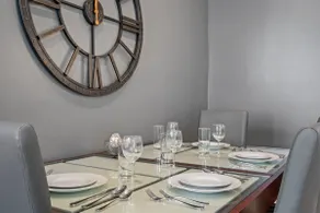 Luxury Modern Condo w/ King Beds. Brand New Build - Image 5