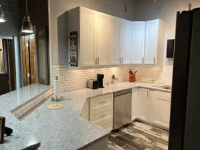 Lovely1 Bedroom apt,2nd bedroom for additional fee - Image 3