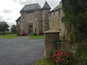Quiet castle - Image 2