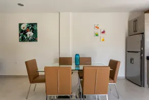 Emerald 1BR APT -#E1 in Noord-Sleeps 2 - Image 3