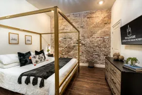 Stylish 2BD/2BA | Near French Quarter & Food - Image 2