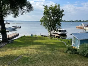 Two Bedroom Waterfront Cottage on Wolfe Island - Image 2
