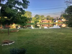 Lakefront 3br home! Enjoy the tranquility. - Image 3