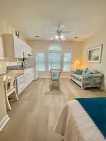 Fun & Sun Deluxe Suite: Golf, Beach & Pool Central - Image 4