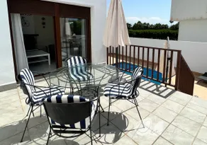 Grande appartamento totalmente attrezzato con piscina privata, terrazza e giardino | Vicino alla spiaggia | Ideale per il telelavoro | Sono ammessi animali domestici - Image 4