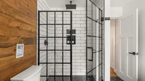 Renovated 4-bedroom House/Condo with Outdoor Space & Private Hot Tub and Sauna - Image 4