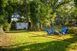Retro Bungalow A Block to Tennis Courts Park - Image 2