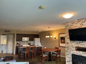 Carriage Country Club Home Away From Home - Image 3