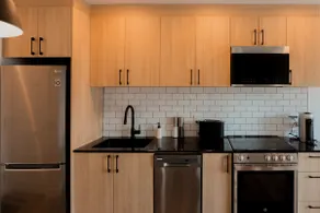 CONDO MID-CENTURY MODERN STYLE - POOL/TERRACE - Image 3
