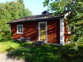 Cabin in a mountain environment. - Image 4