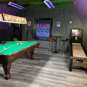 Downtown Duplex w/GameRoom, Sleeps 14 (Both Units) - Image 2