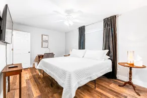 Coastal 3 Bedroom Home Minutes From the Sand - Image 3