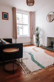 Cosy Coastal Falmouth Studio with Free parking & WiFi - Image 5