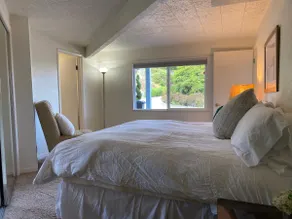 Dog Friendly Carmel sleeps 5 next Brad Pitt - Image 3