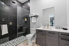 Pretty Rola #304 Brand New Apt - Image 5