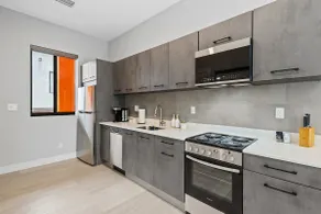Pretty Rola #303 Signature Apt - Image 5